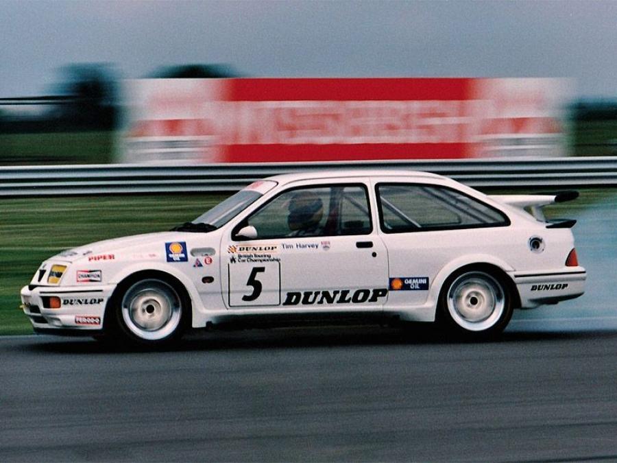  Ford Sierra RS500 Cosworth BTCC 1988 года  (фото 10 из 22)